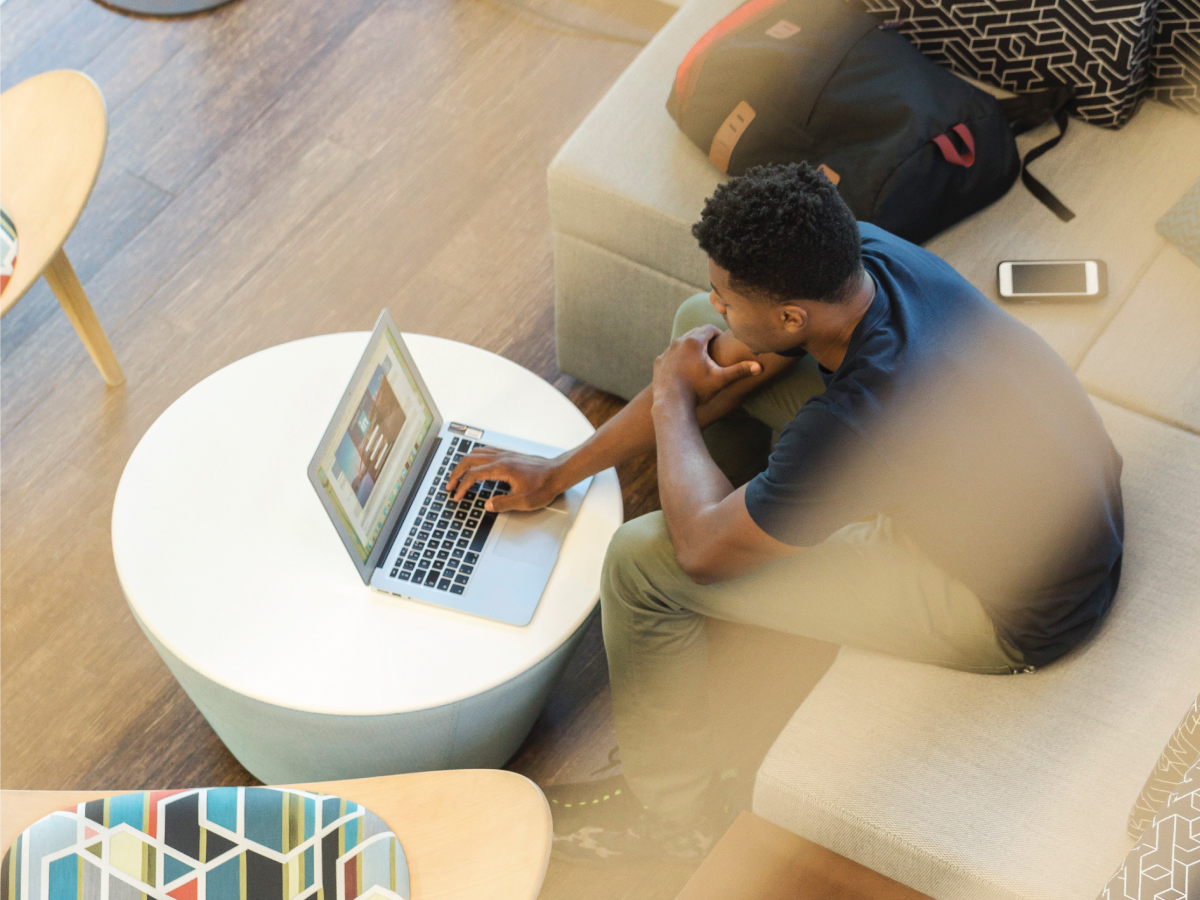 linkedin-sales-navigator-406826-unsplash-1200x900