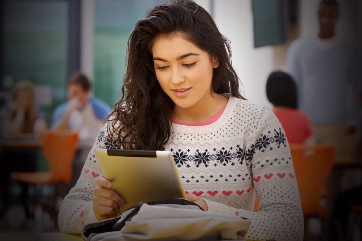 Readability for Education - student reading tablet with personalized reading formats